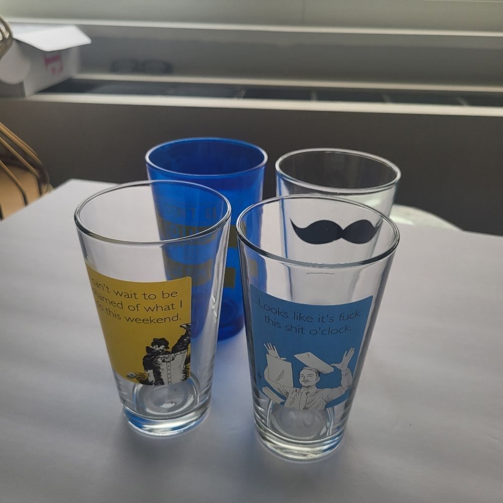 4 Different colors /saying Novelty Drinking Glasses Funny quotes No crack Nwt
